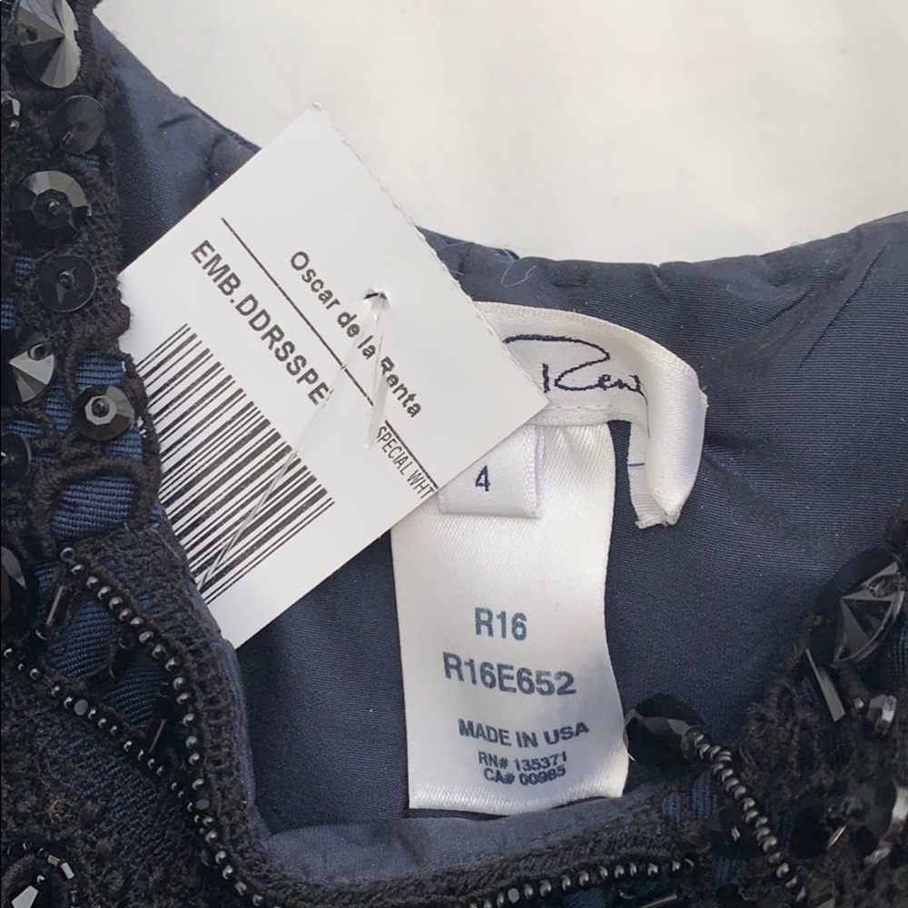 Oscar de La Renta Navy blue sequin evening dress - Picture 7 of 7